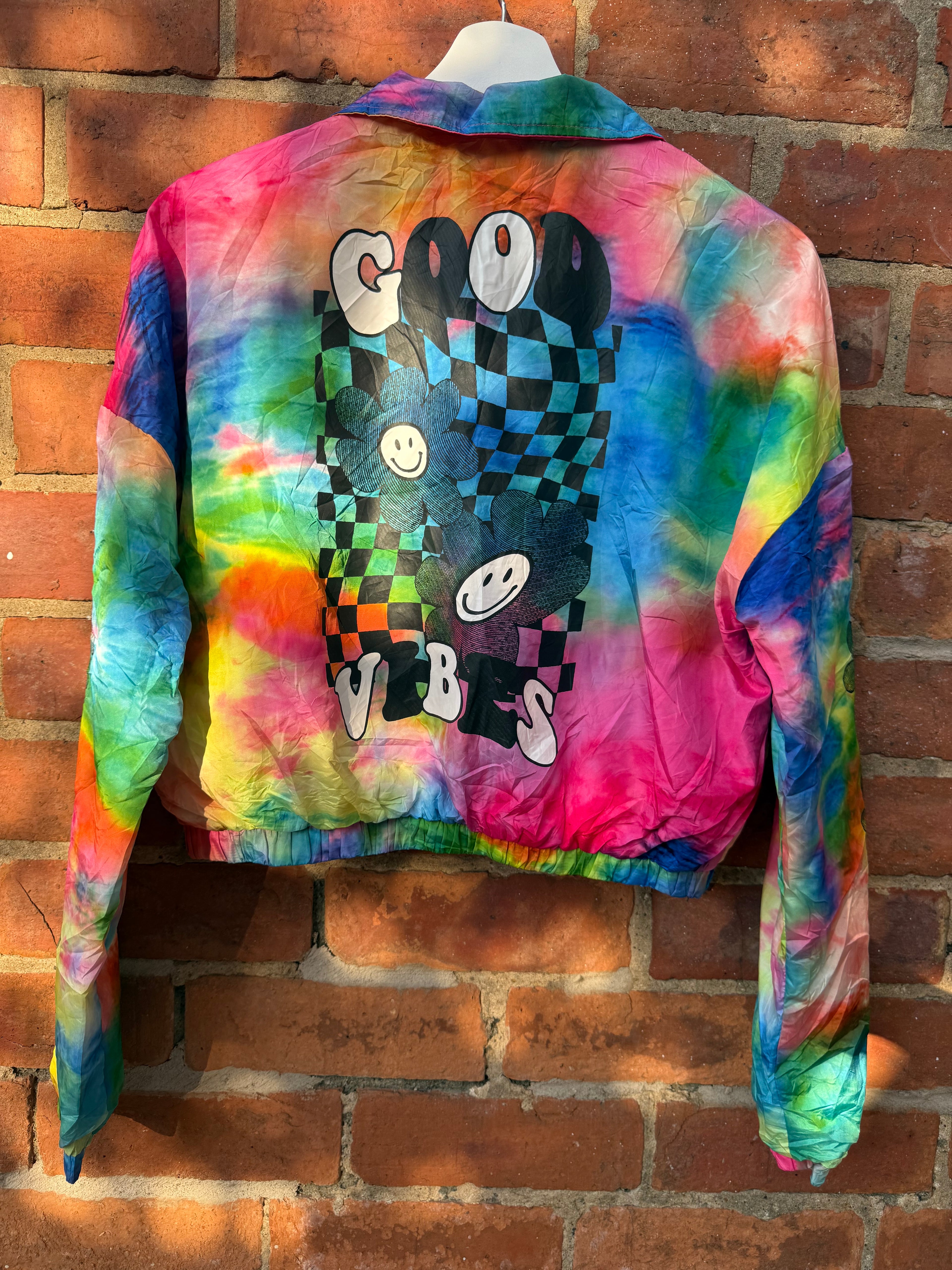 Rue 21 women`s rainbow tie dye good vibes quarter zip winbreaker jacket