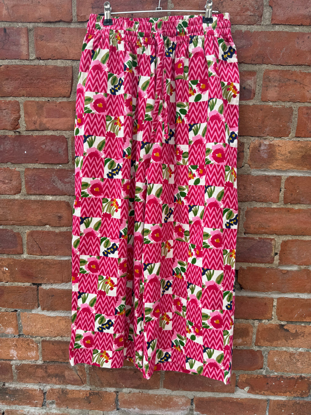 Lucy & Yak cropped pink & floral trousers
