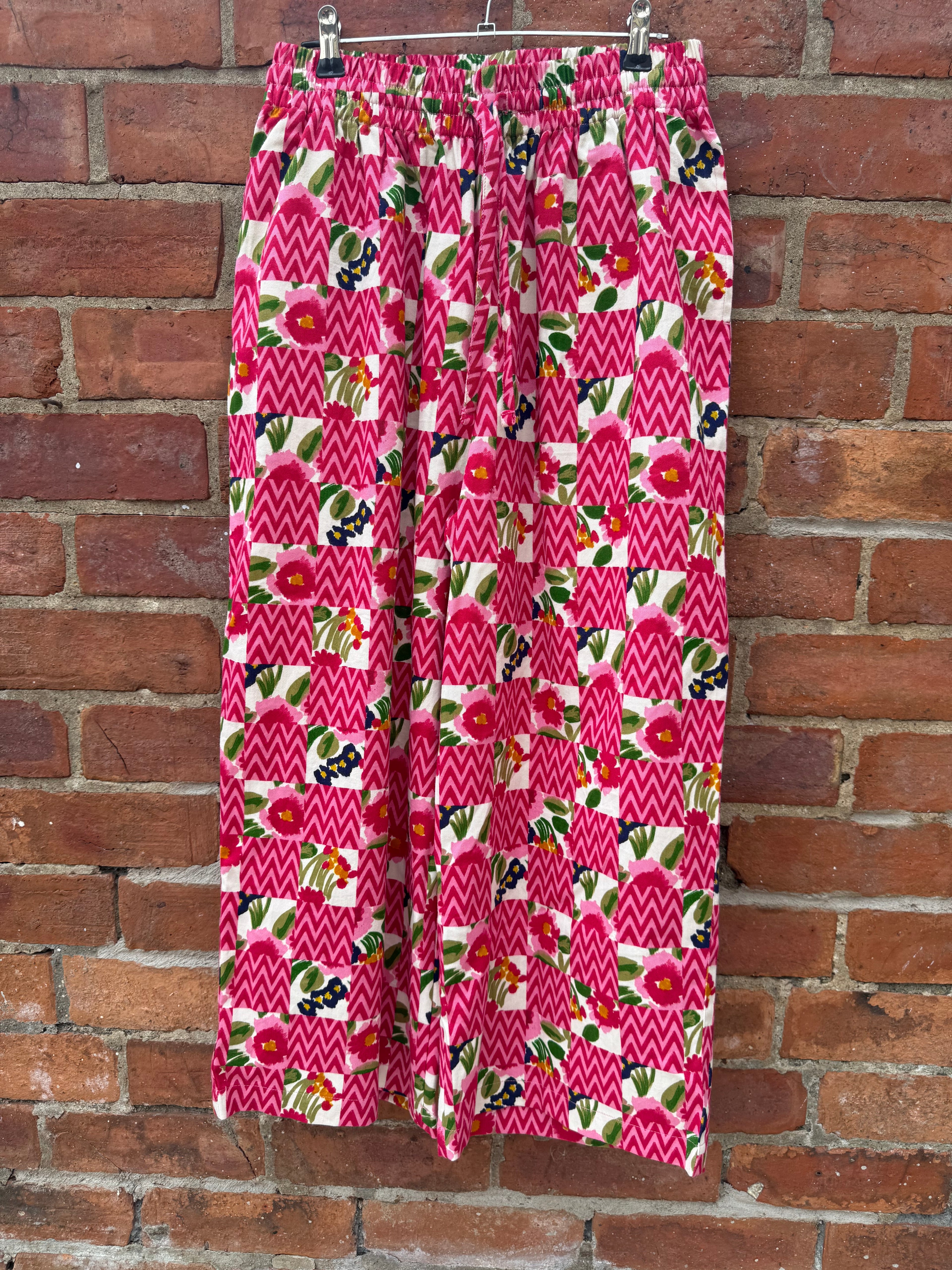 Lucy & Yak cropped pink & floral trousers