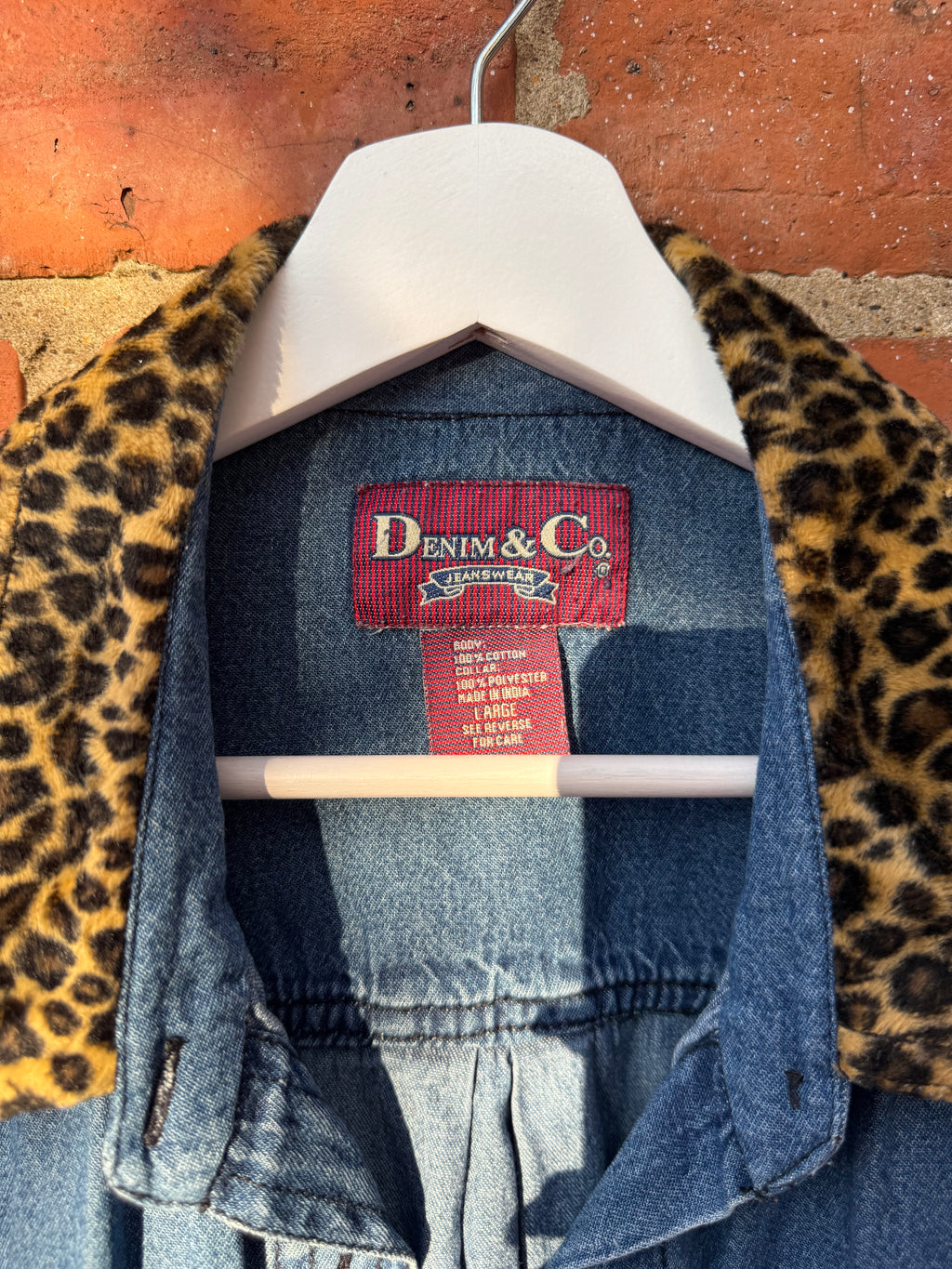 Denim & co jeans blue denim long sleeve shirt with leopard print faux fur collar