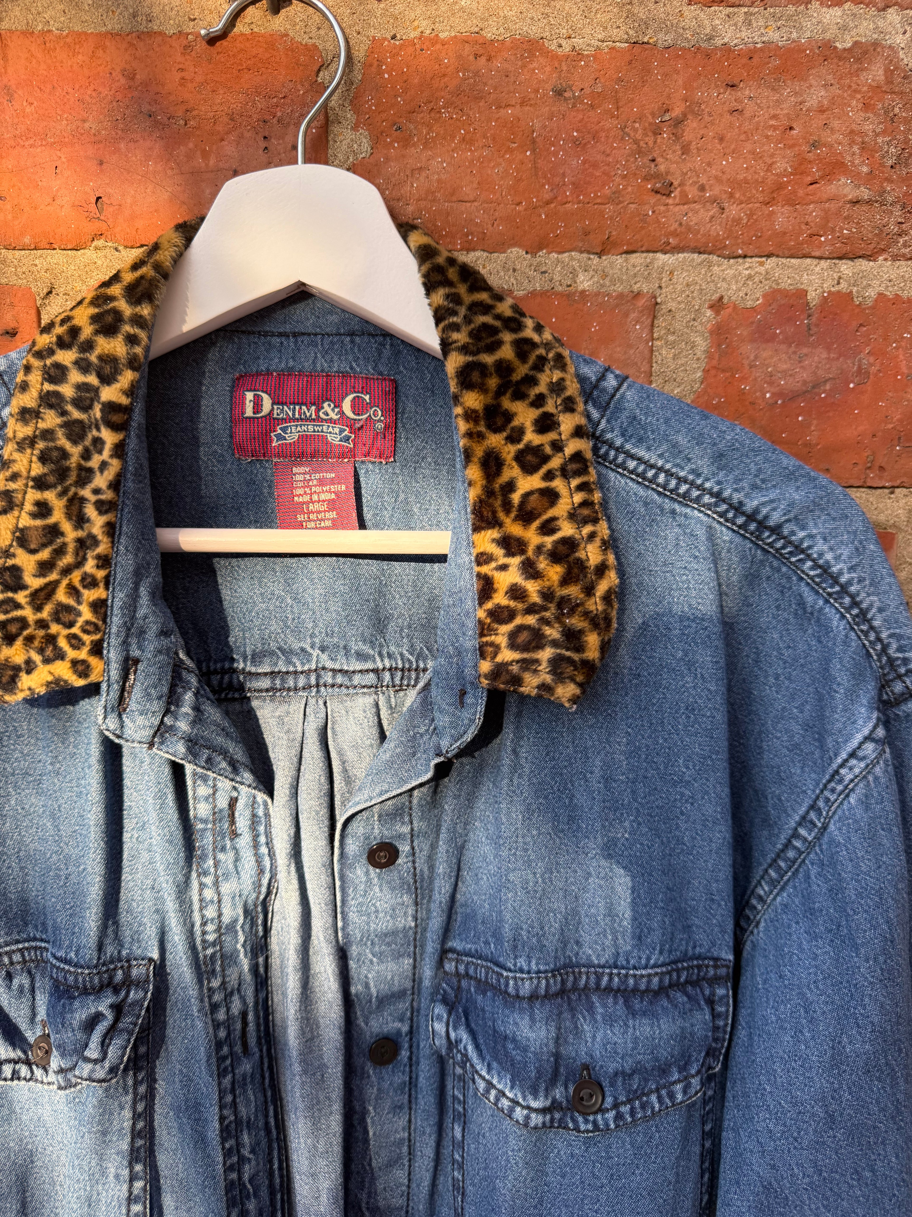 Denim & co jeans blue denim long sleeve shirt with leopard print faux fur collar