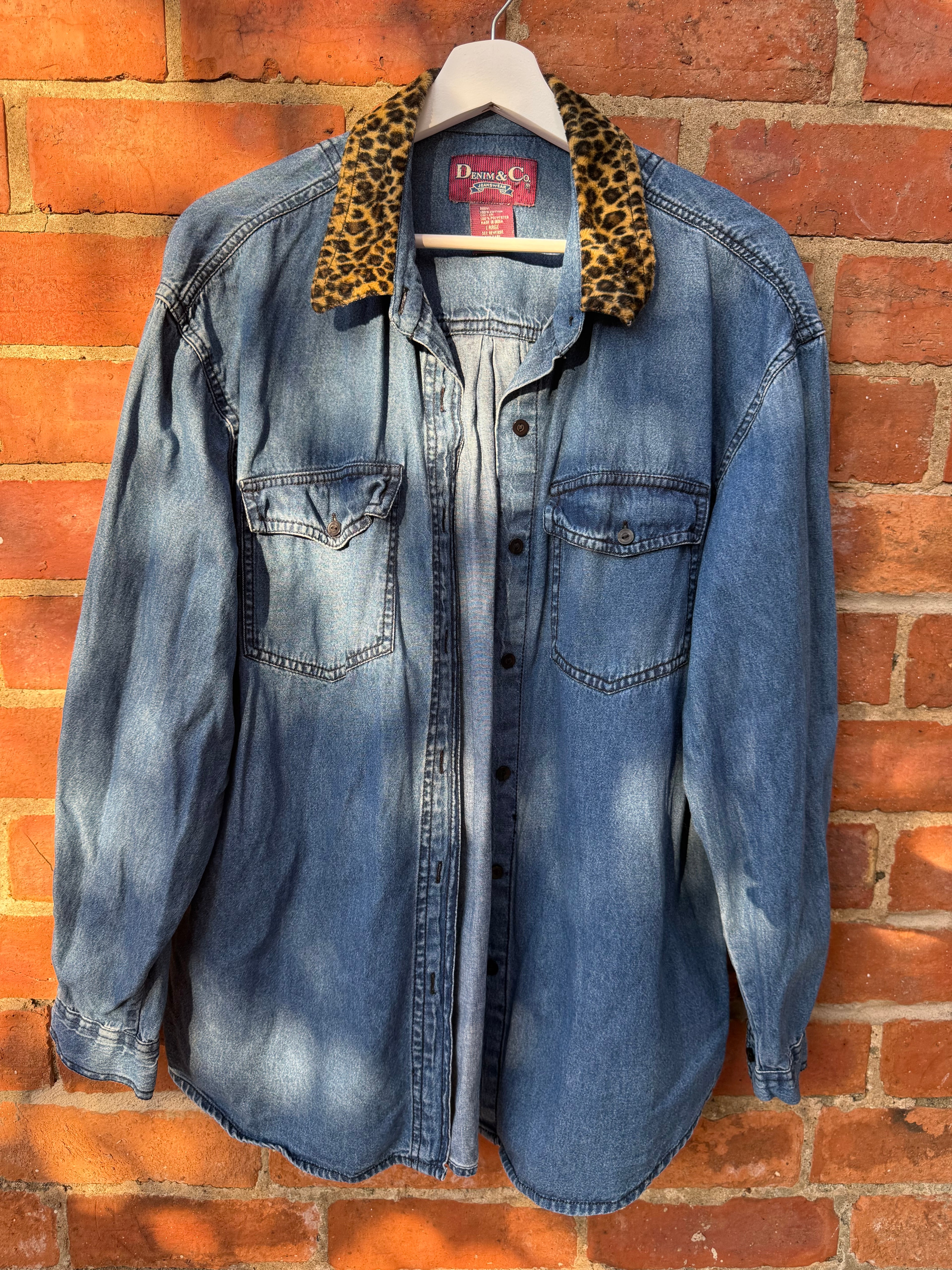 Denim & co jeans blue denim long sleeve shirt with leopard print faux fur collar