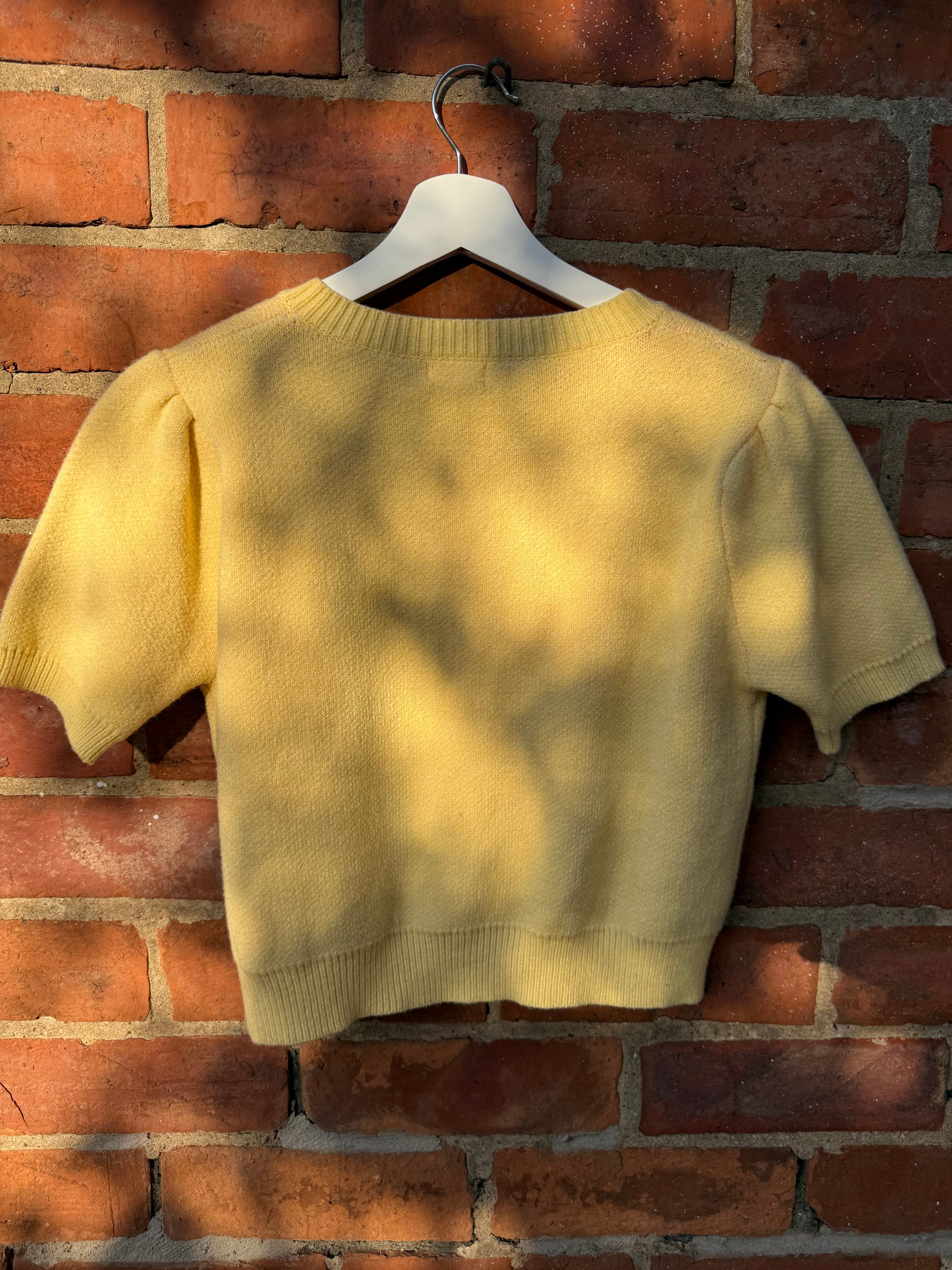 Debut knitted crop top